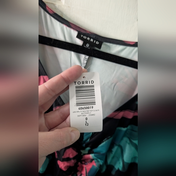 NWT TORRID Butterfly Mini Studio Knit Cinch Front Skater Dress size 0X NWT - Picture 3 of 8